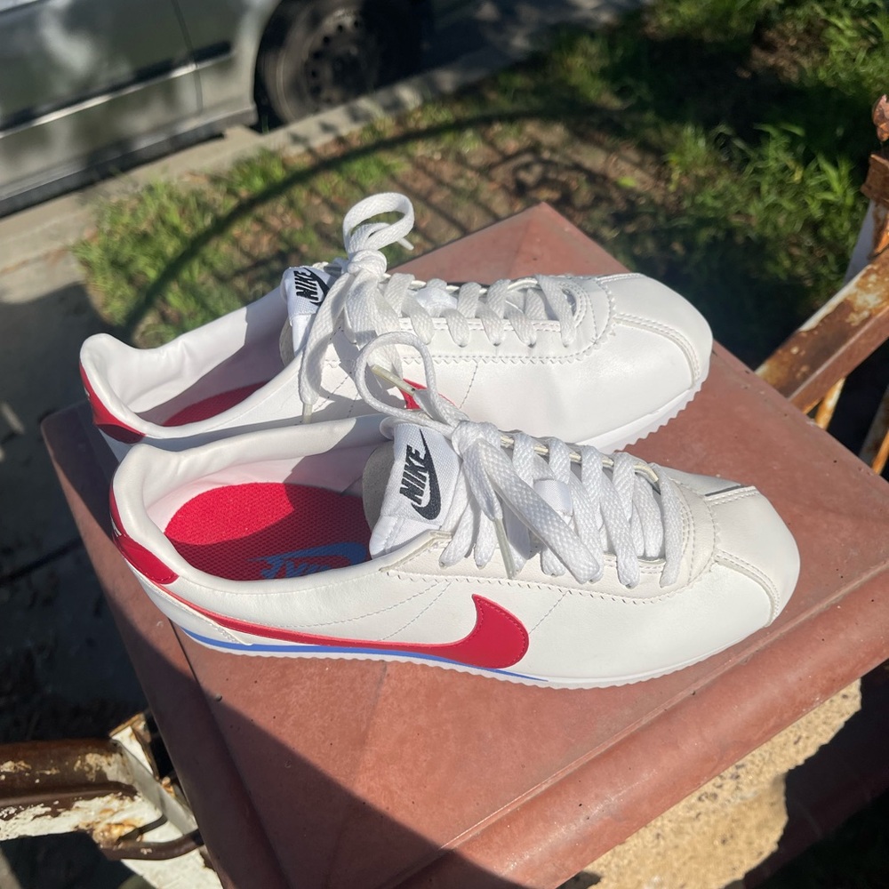 Women’s Nike Cortez - Picture 7 of 11